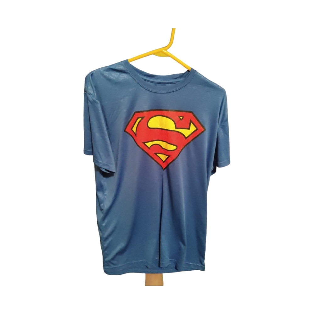 Men's small superman shirt